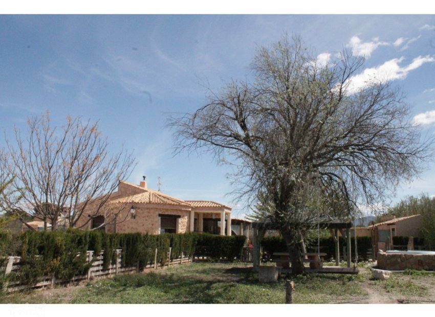 Herverkoop - Villa - Villena