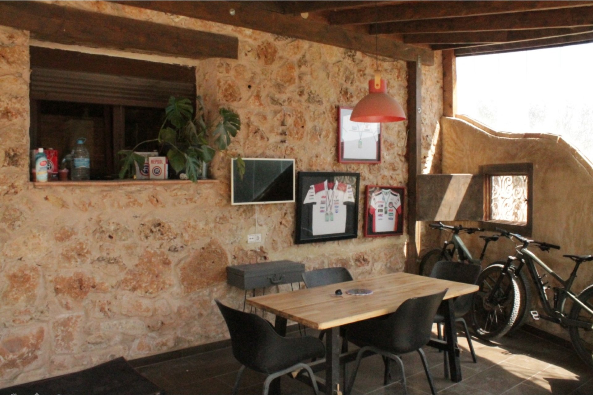 Herverkoop - Villa - Villena