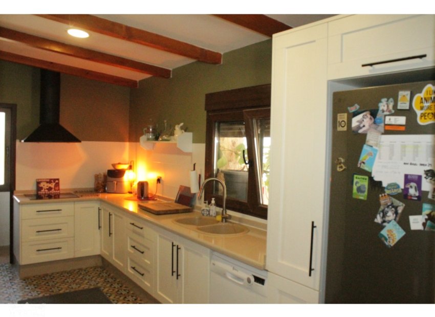 Herverkoop - Villa - Villena