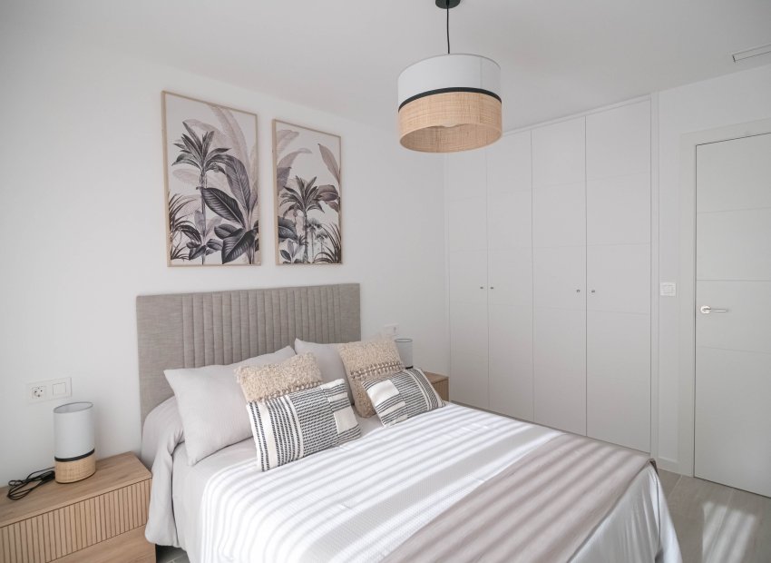 New Build - Townhouse / Duplex / Corner - Jerónimo y Avileses