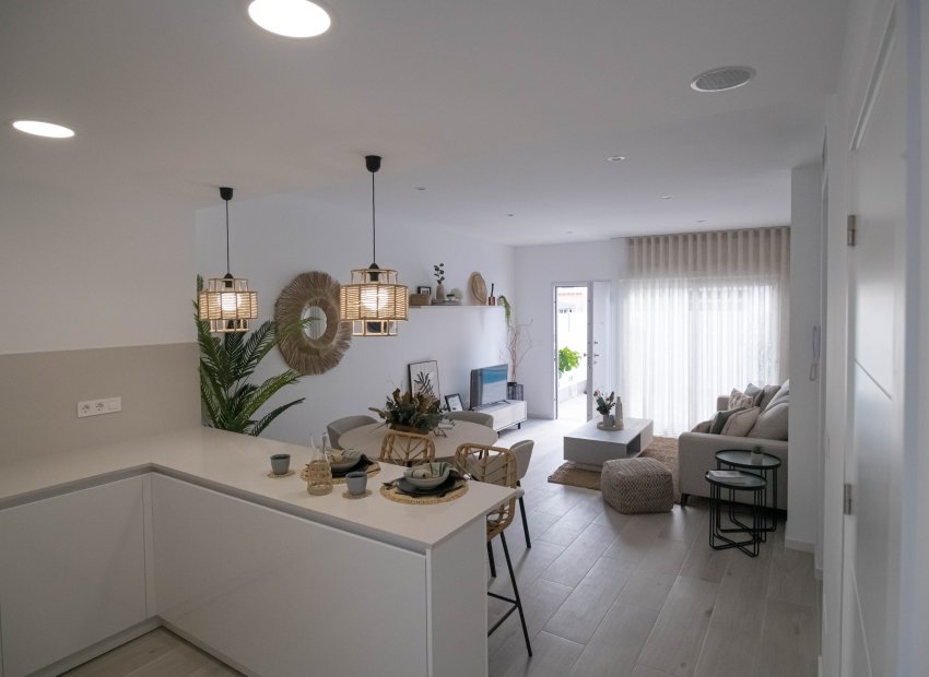 New Build - Townhouse / Duplex / Corner - Jerónimo y Avileses