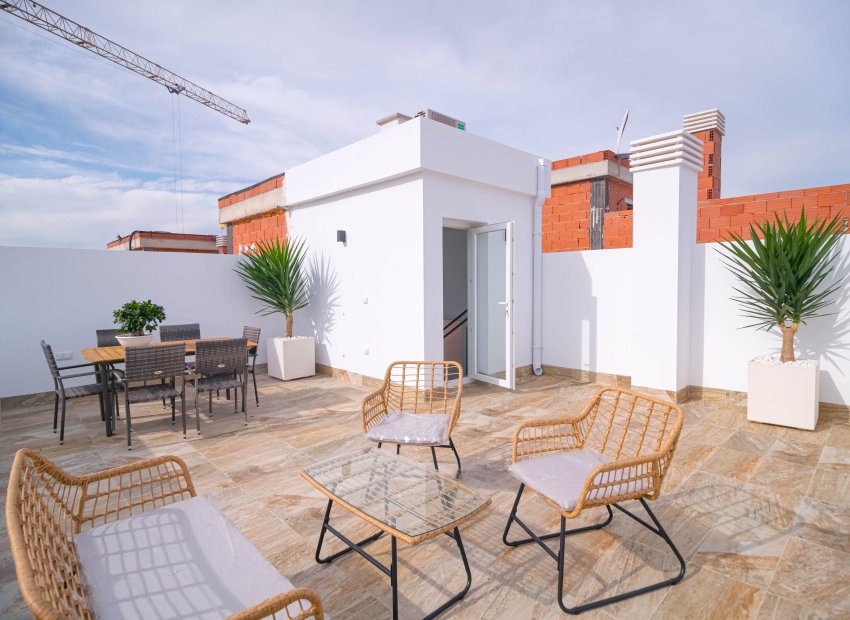 New Build - Townhouse / Duplex / Corner - Jerónimo y Avileses