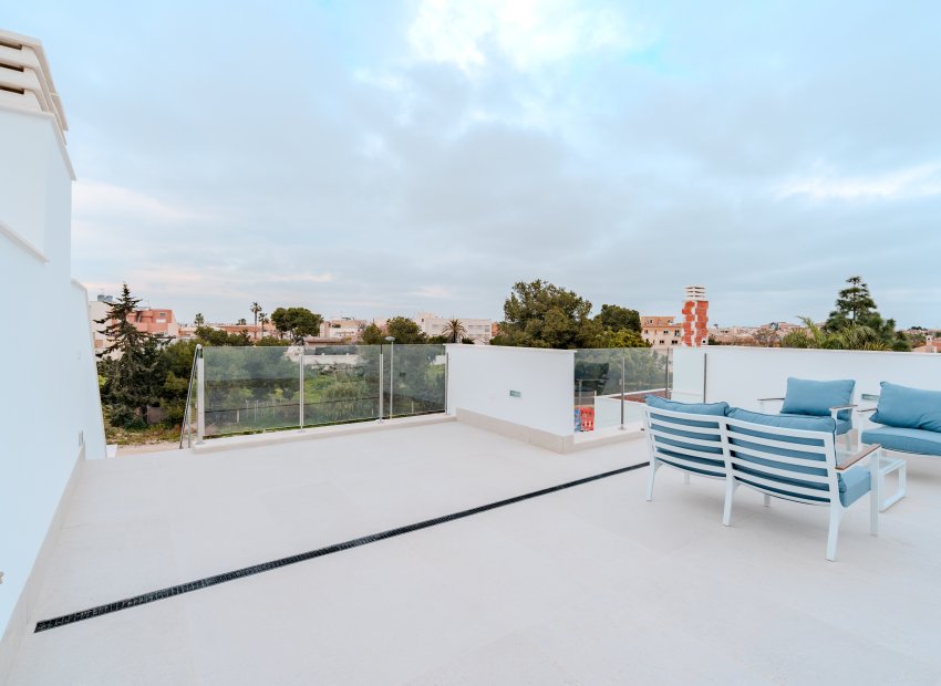 New Build - Townhouse / Duplex / Corner - Los Alcázares