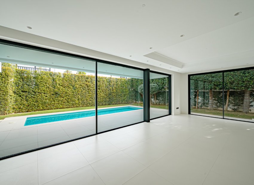 New Build - Villa - Marbella