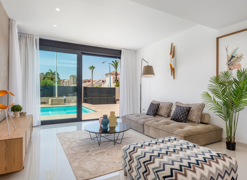 New Build - Villa - Playa Paraiso