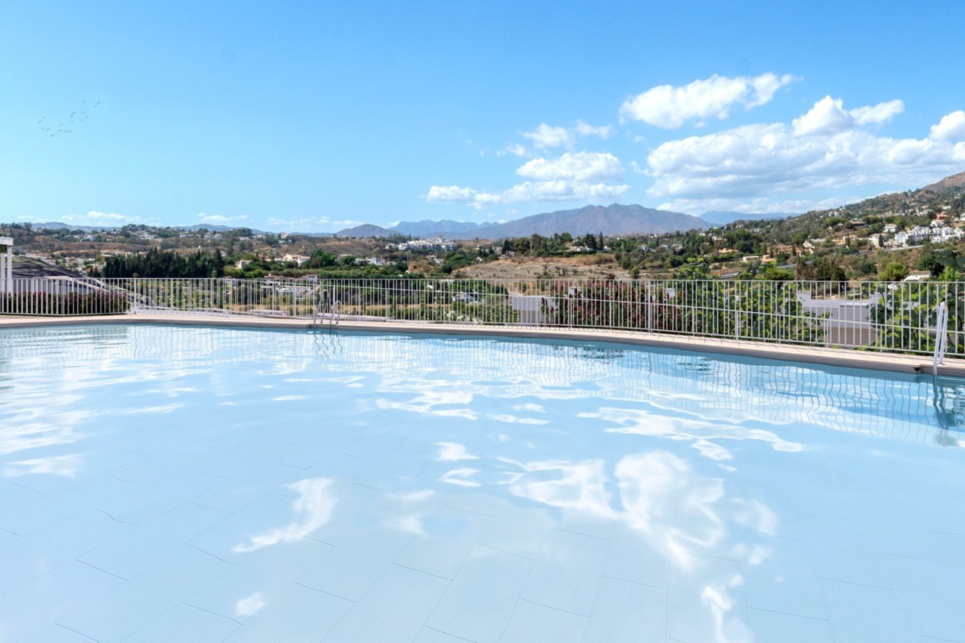 Obra nueva - Apartamento / piso - Fuengirola