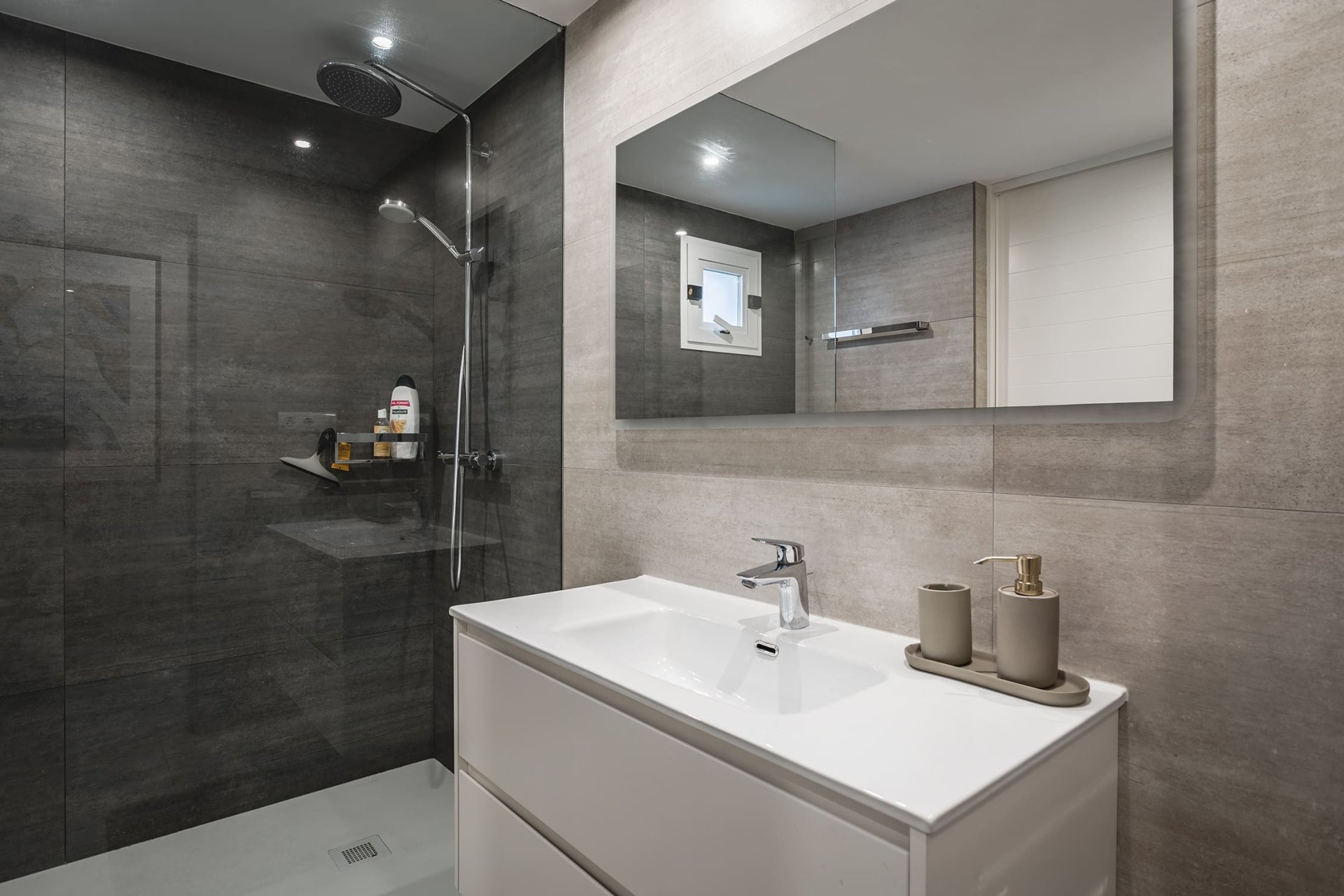 Obra nueva - Apartamento / piso - Marbella