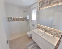 Obra nueva - Townhouse / Duplex - Avileses