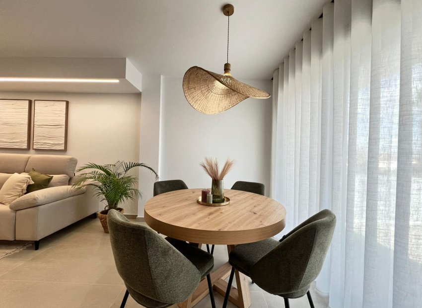 Obra nueva - Townhouse / Duplex - Benferri