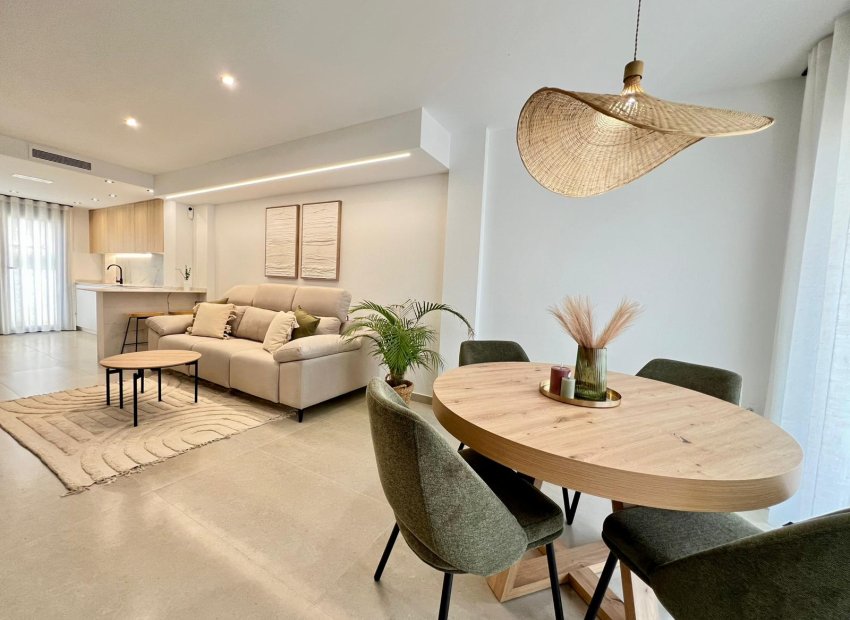 Obra nueva - Townhouse / Duplex - Benferri