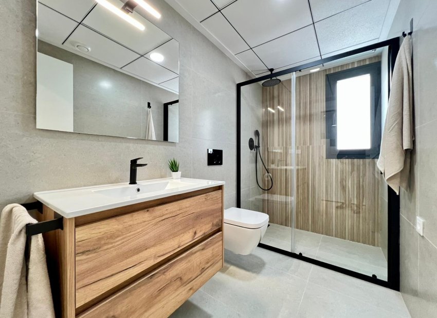 Obra nueva - Townhouse / Duplex - Benferri