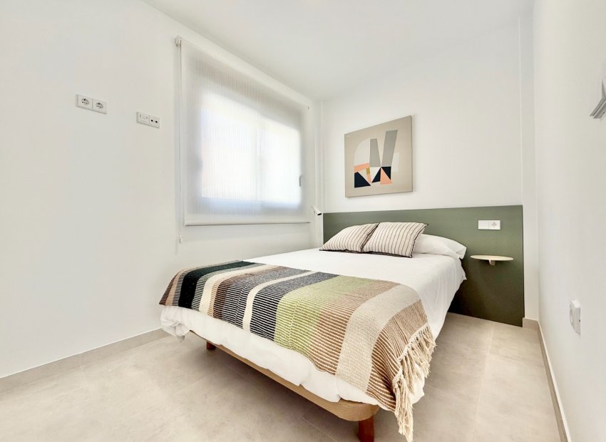 Obra nueva - Townhouse / Duplex - Cox