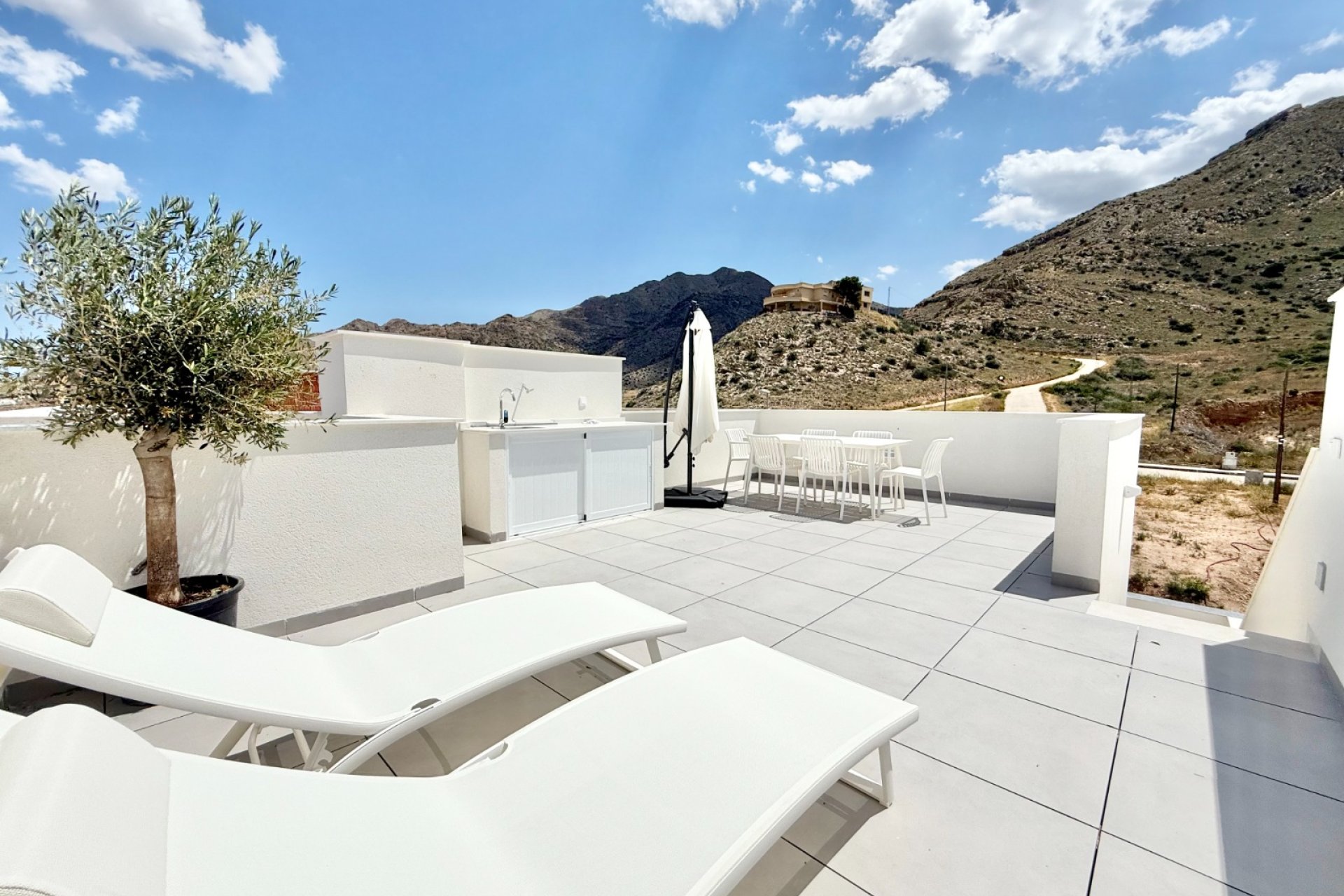 Obra nueva - Townhouse / Duplex - Cox