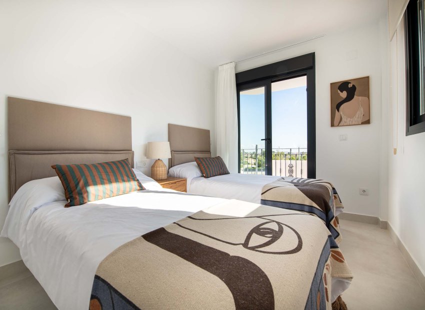 Obra nueva - Townhouse / Duplex - Cox