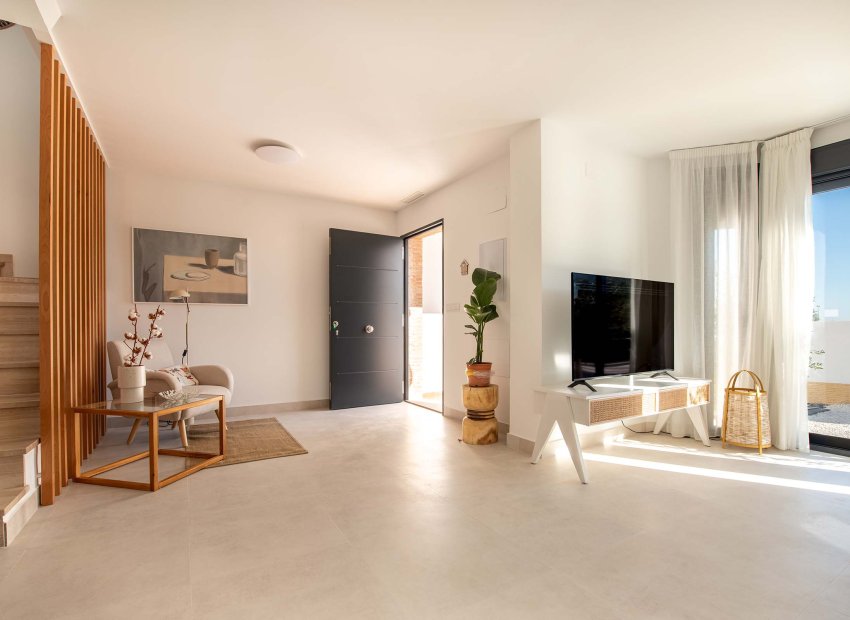 Obra nueva - Townhouse / Duplex - Cox