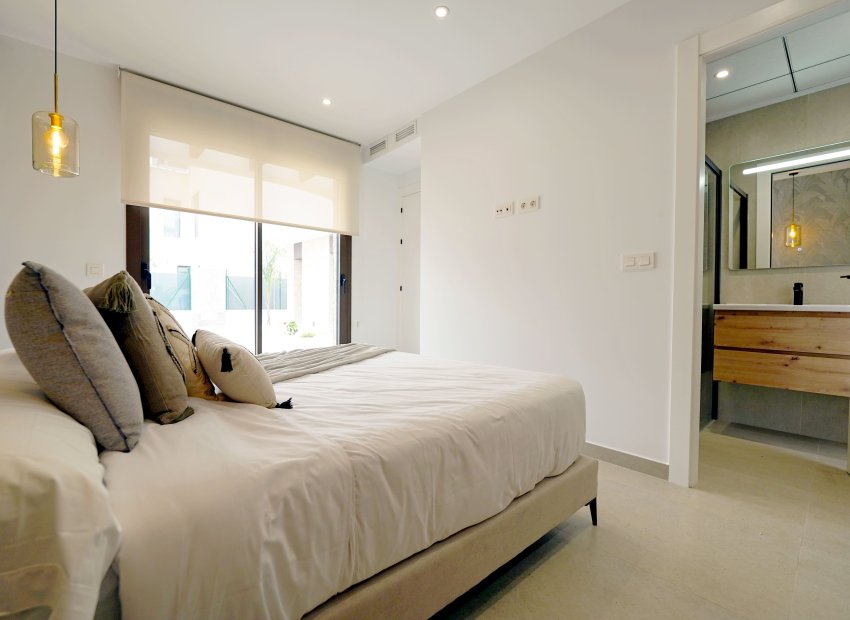 Obra nueva - Townhouse / Duplex - Heredades - Heradades