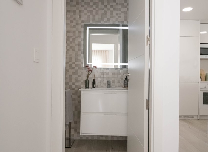 Obra nueva - Townhouse / Duplex - Jerónimo y Avileses