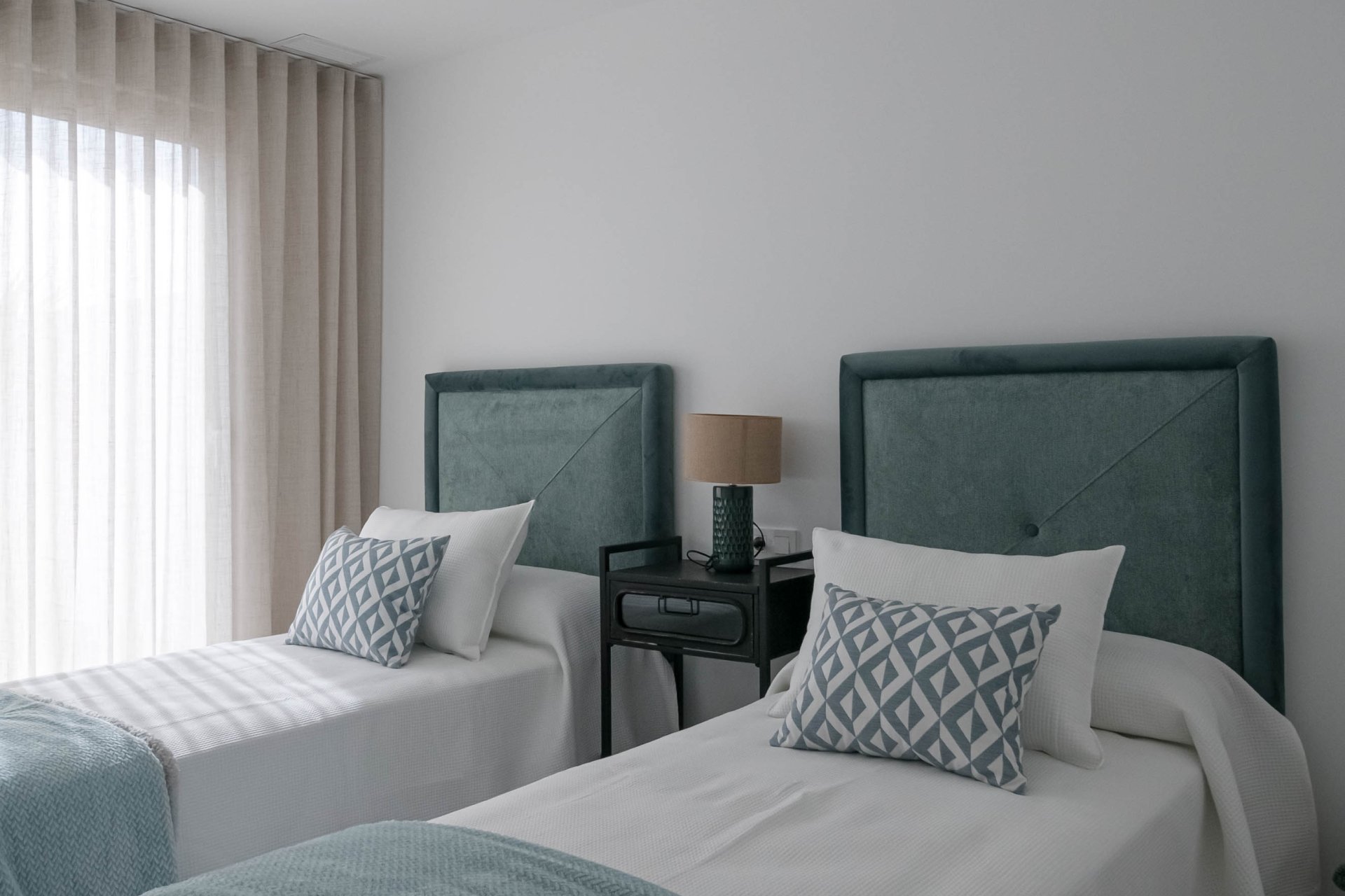 Obra nueva - Townhouse / Duplex - Jerónimo y Avileses