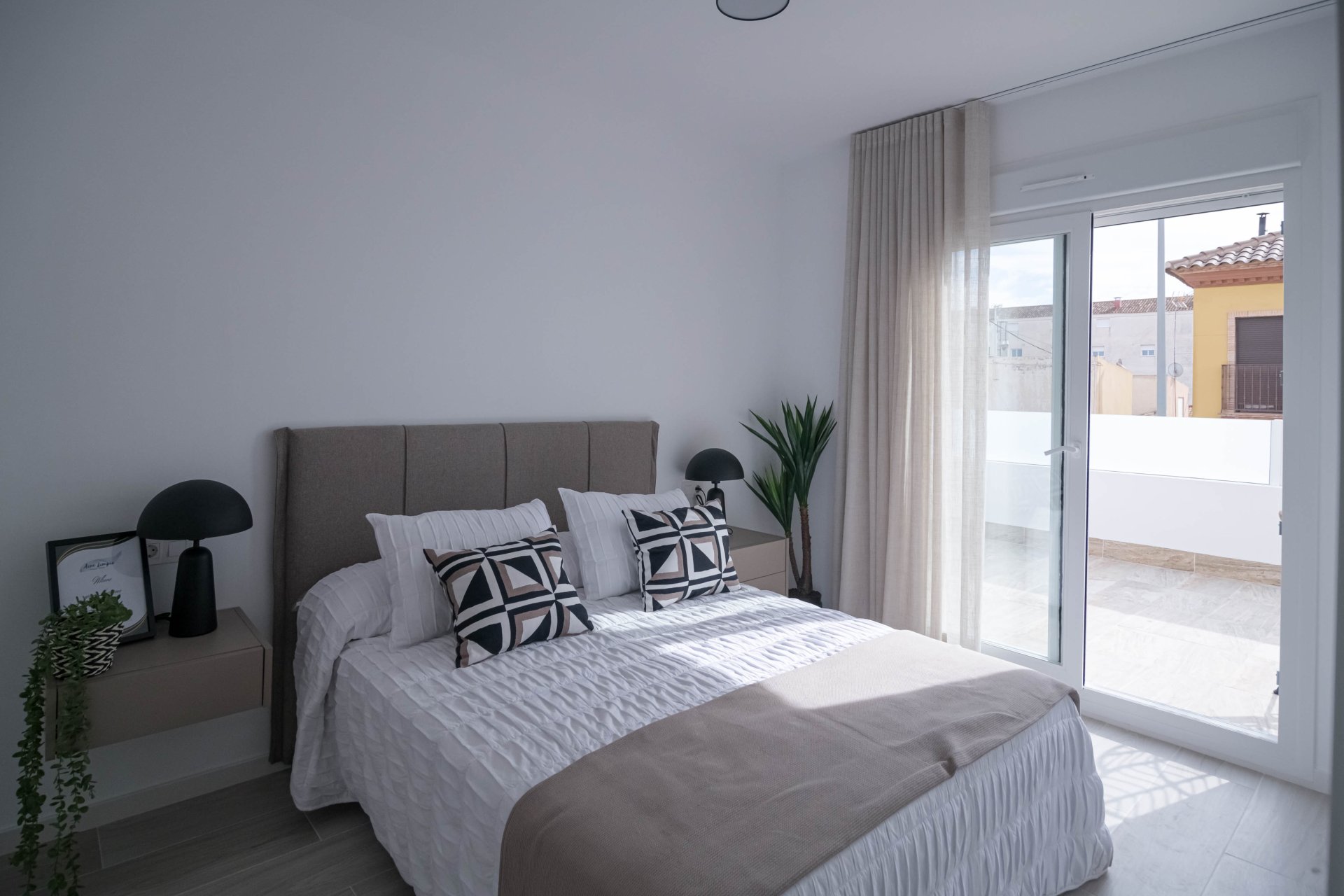 Obra nueva - Townhouse / Duplex - Jerónimo y Avileses