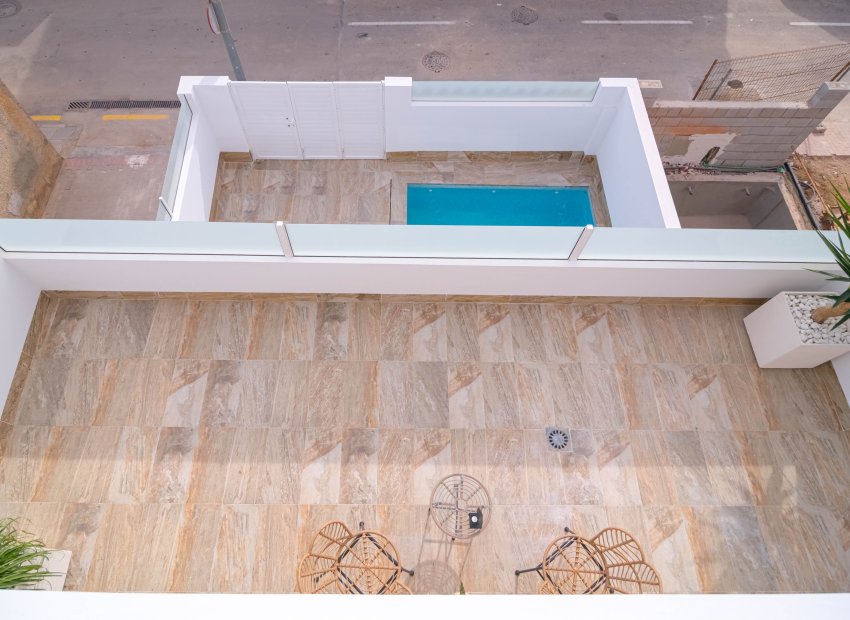 Obra nueva - Townhouse / Duplex - Jerónimo y Avileses