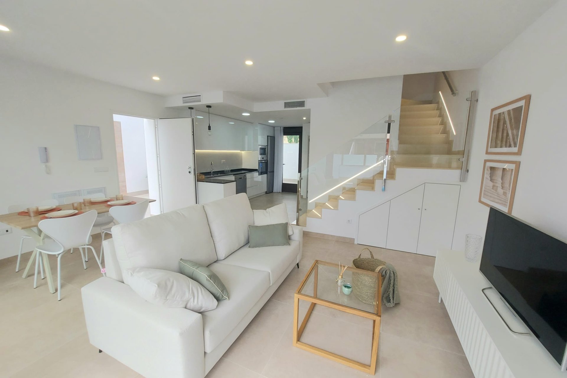 Obra nueva - Townhouse / Duplex - Las Esperanzas