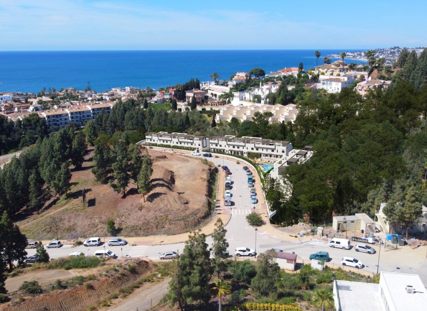 Obra nueva - Townhouse / Duplex - Las Lagunas de Mijas