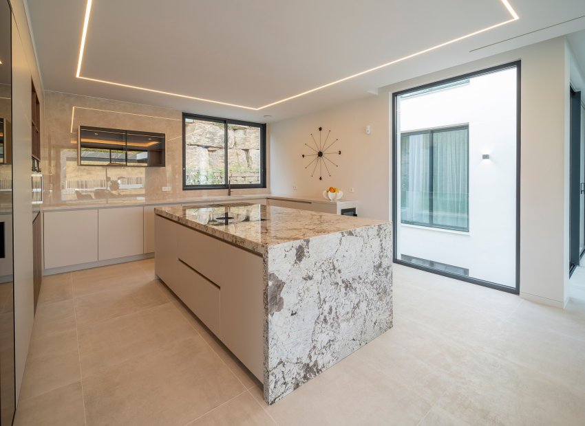 Obra nueva - Villa - Benahavís