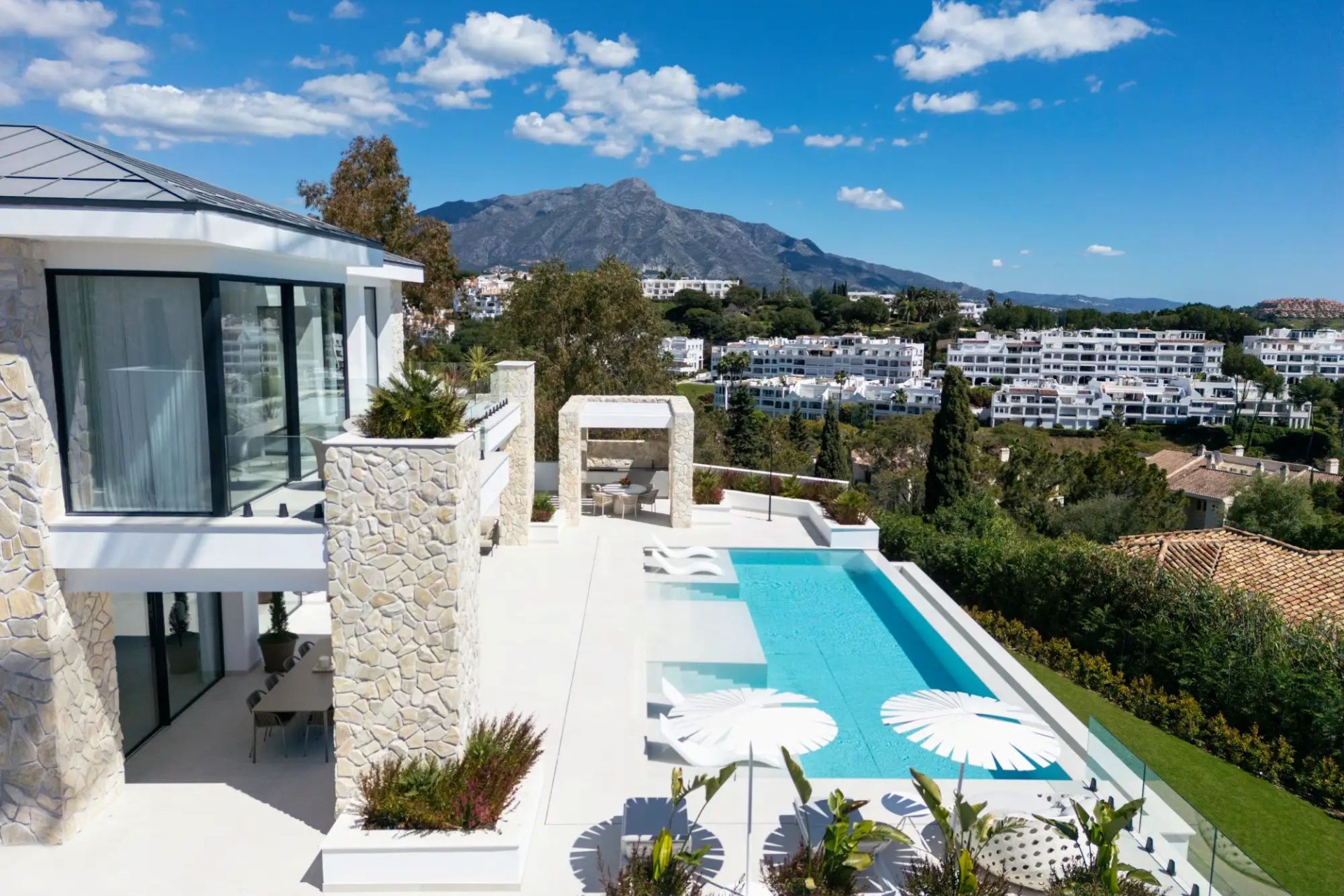 Obra nueva - Villa - Benahavís