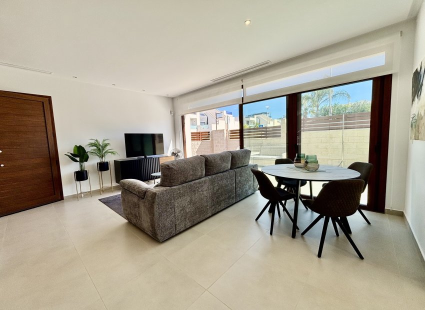 Obra nueva - Villa - Benijofar