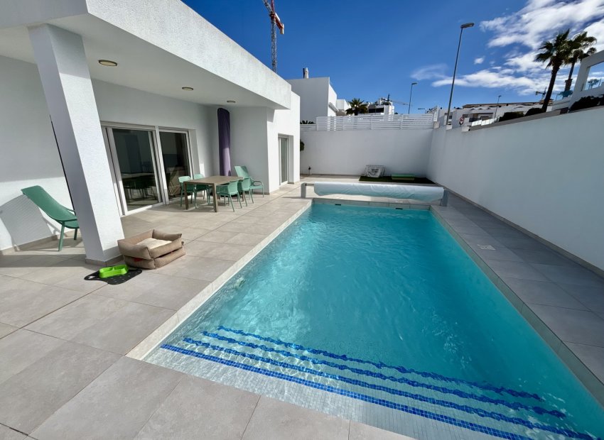 Obra nueva - Villa - Benijofar