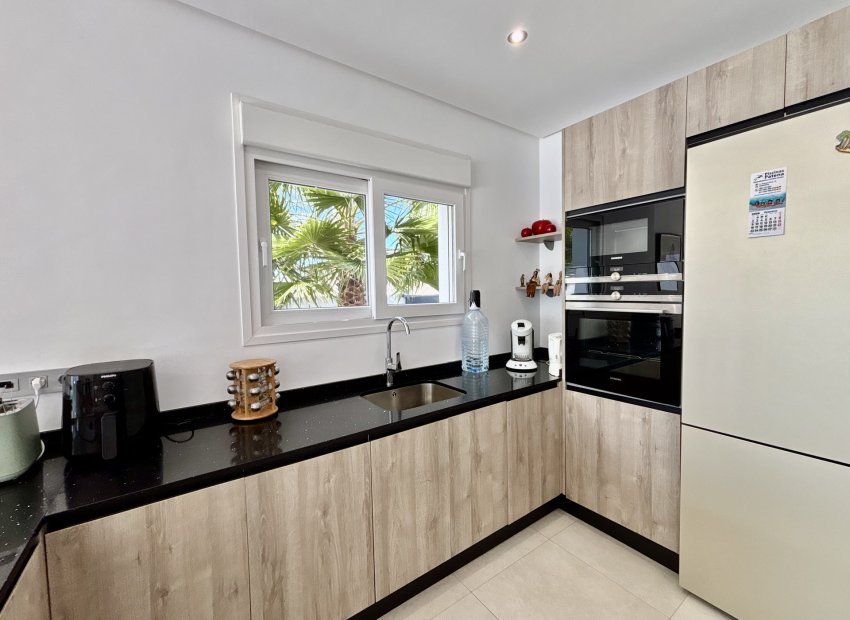 Obra nueva - Villa - Benijofar