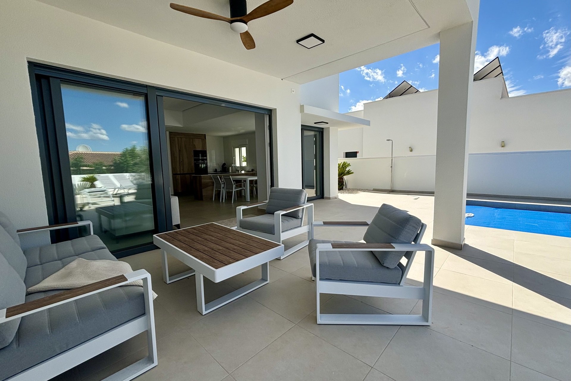 Obra nueva - Villa - Benijofar