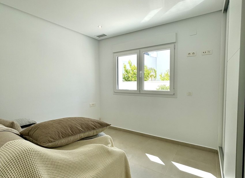 Obra nueva - Villa - Benijofar