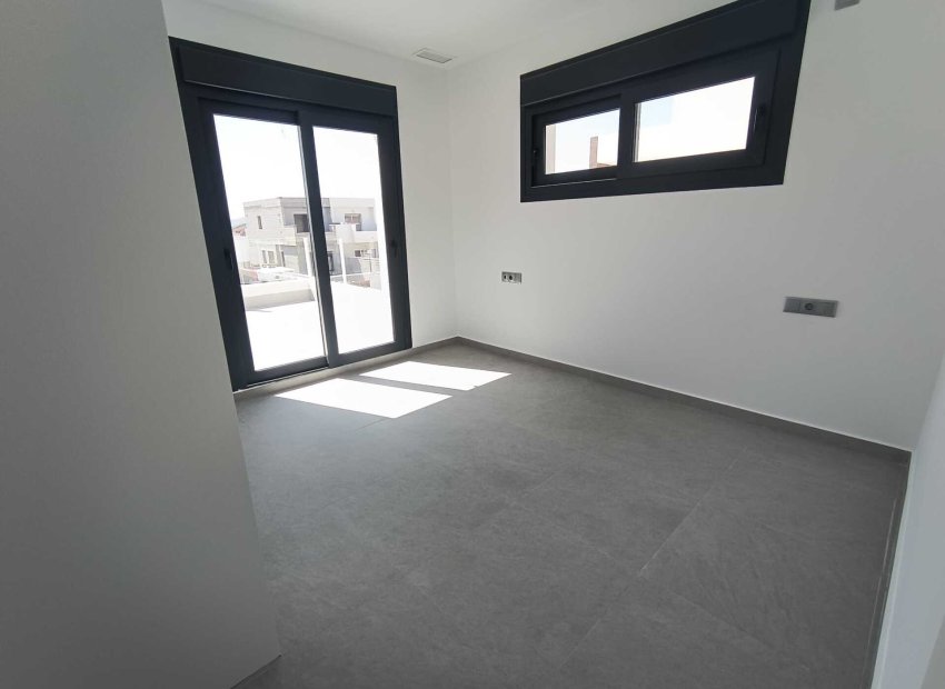 Obra nueva - Villa - Daya Nueva