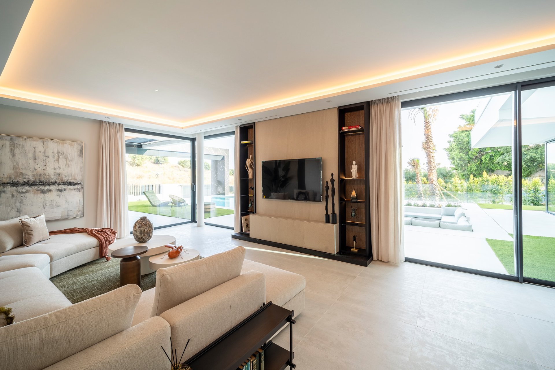 Obra nueva - Villa - El Paraíso