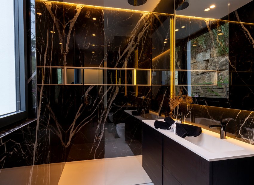 Obra nueva - Villa - El Paraíso