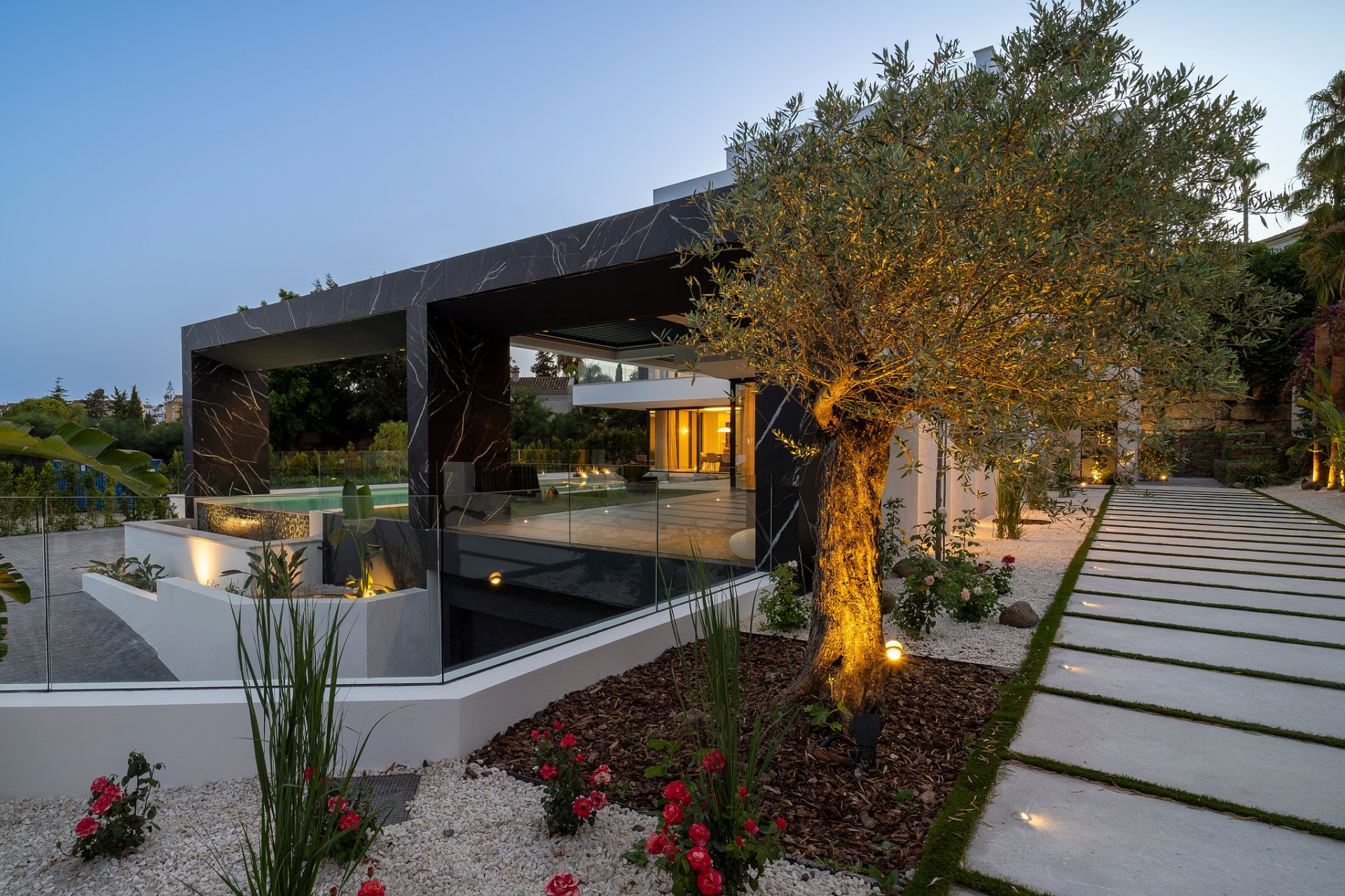 Obra nueva - Villa - El Paraíso