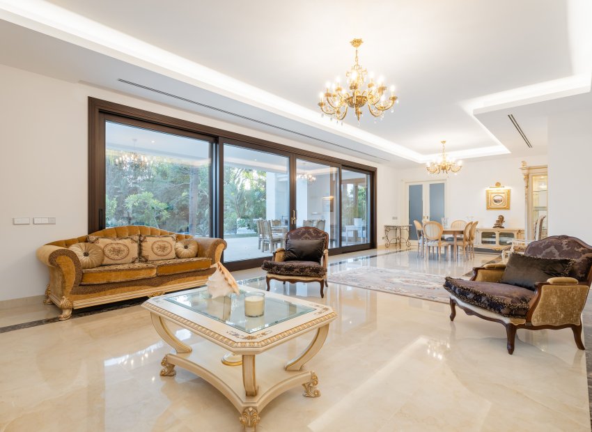 Obra nueva - Villa - Estepoa - Estepona