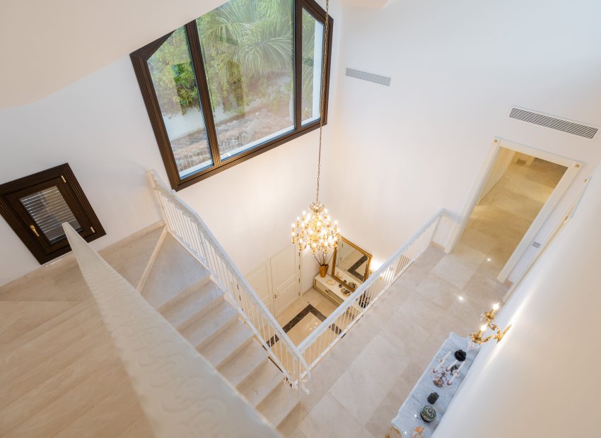 Obra nueva - Villa - Estepoa - Estepona