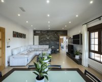 Obra nueva - Villa - Jerónimo y Avileses