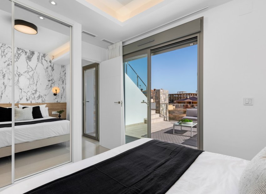 Obra nueva - Villa - Los Alcázares