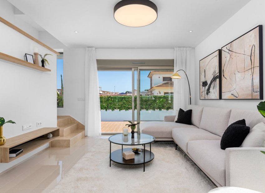 Obra nueva - Villa - Los Alcázares