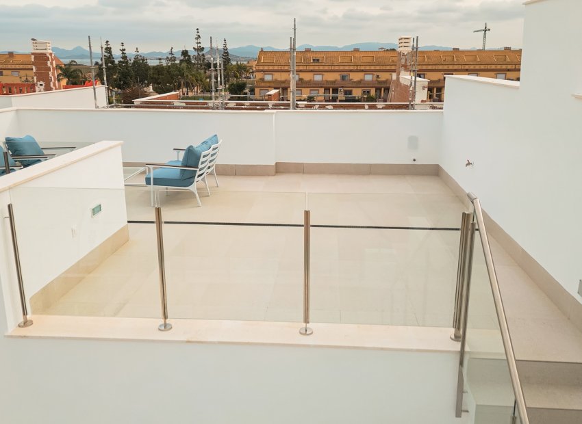 Obra nueva - Villa - Los Alcázares