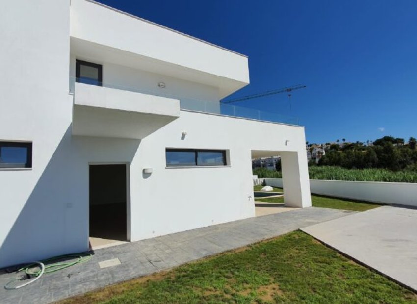 Obra nueva - Villa - Manilva
