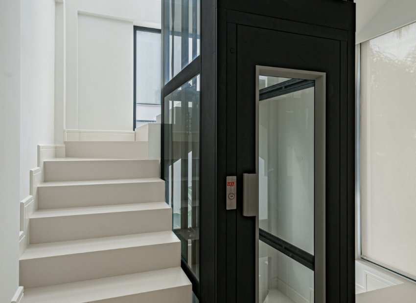 Obra nueva - Villa - Marbella