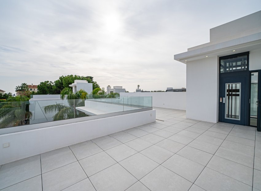 Obra nueva - Villa - Marbella