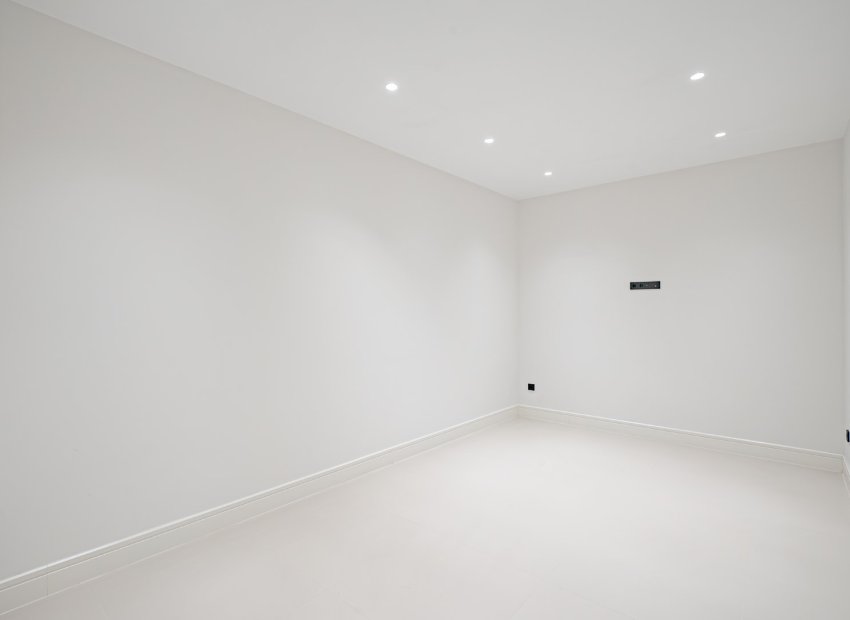 Obra nueva - Villa - Marbella