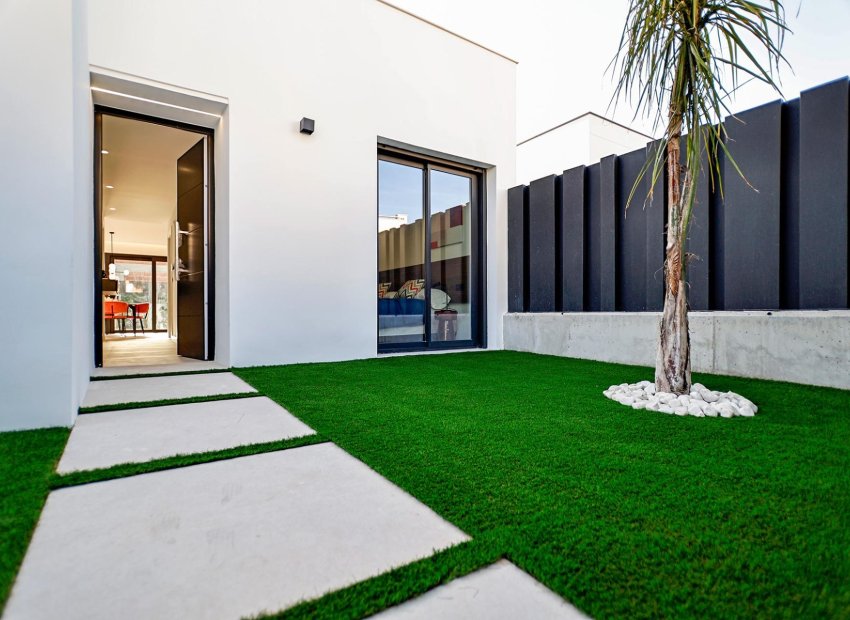Obra nueva - Villa - Molina de Segura