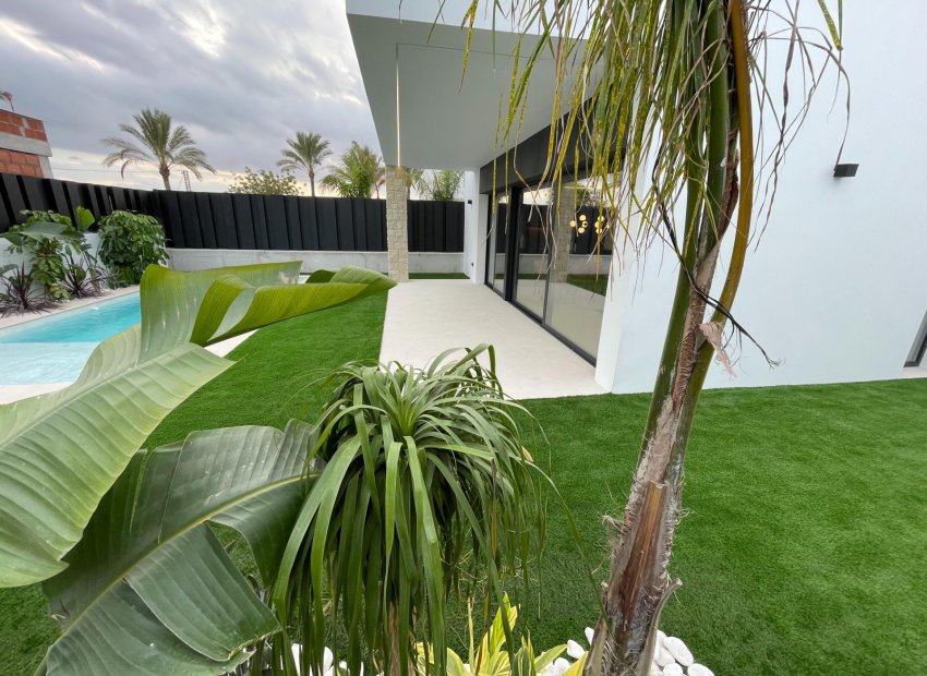 Obra nueva - Villa - Molina de Segura