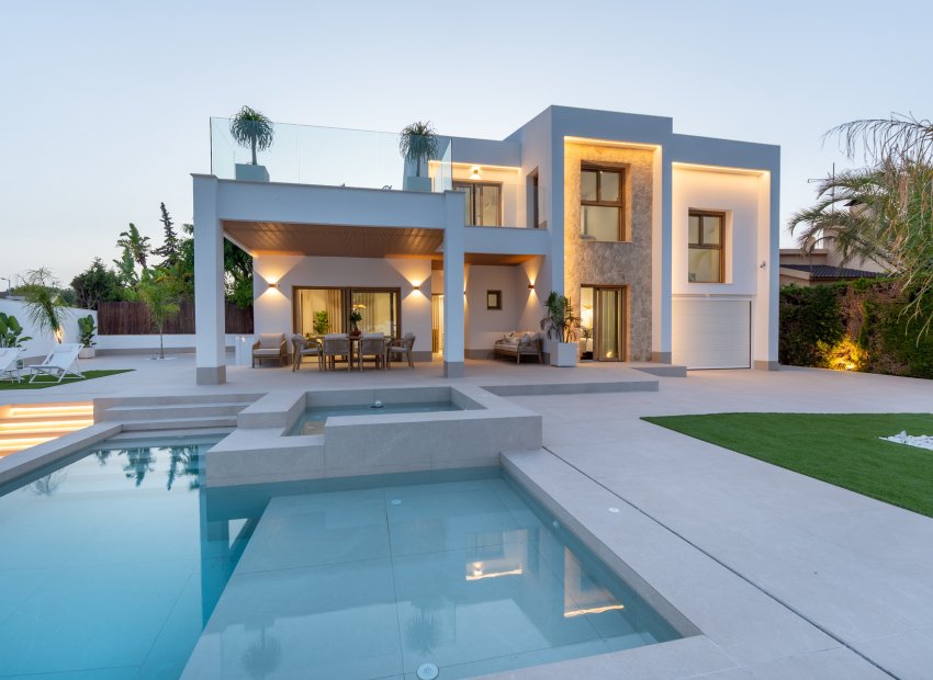 Obra nueva - Villa - Orihuela Costa